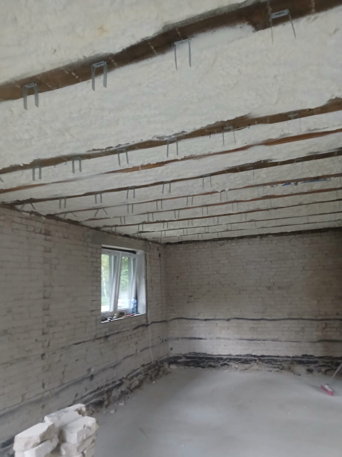 izolacja poddasza pianą pur